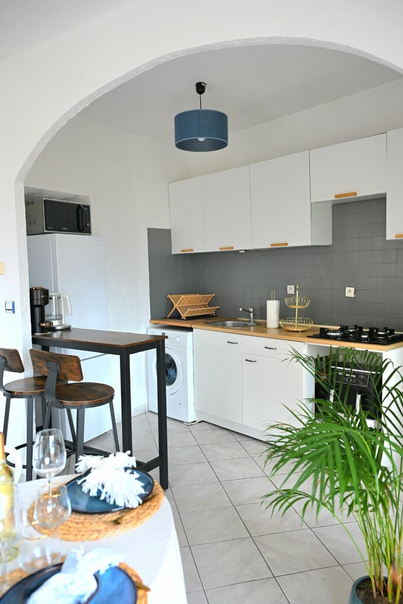 The Seaside Serenity - Calm & Charming Bay View Flat - Heart Of Villefranche Ngoại thất bức ảnh